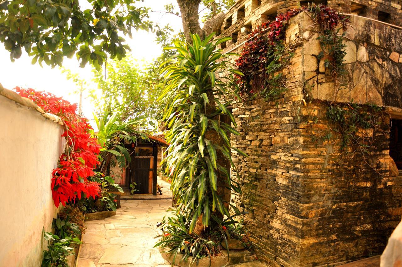 Chale De Pedra - Hospedaria เซาโตเมตัสเลตราส ภายนอก รูปภาพ